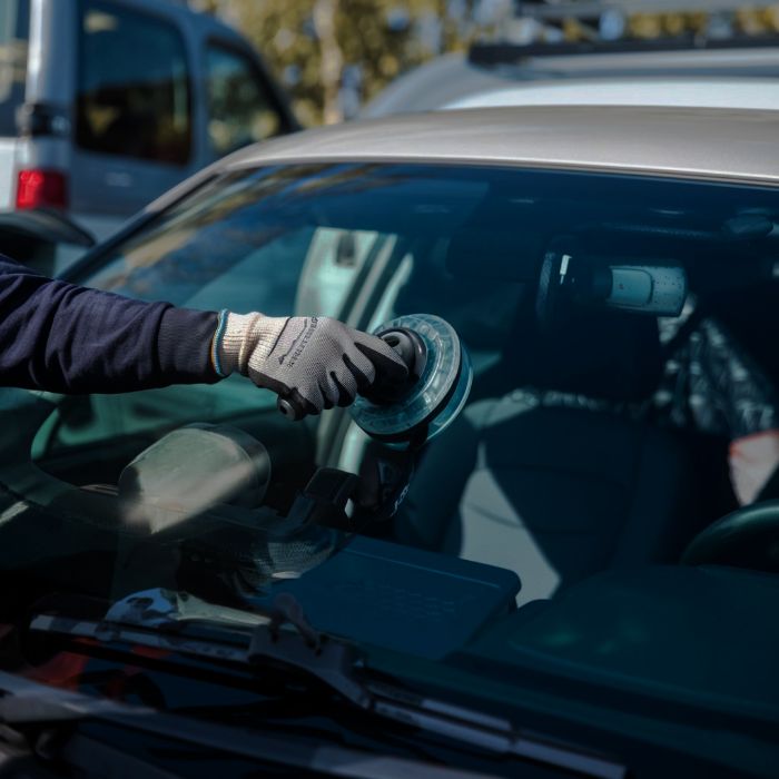 glass repair to windshield